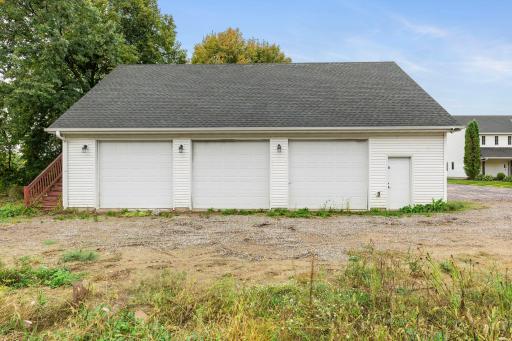 117-web-or-mls-8177 Acacia Ave NE-119.jpg