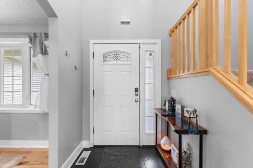 31-web-or-mls-26-print-8177 Acacia Ave NE-239.jpg