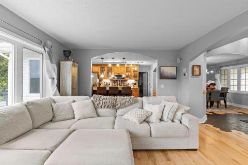 70-web-or-mls-49-print-8177 Acacia Ave NE-354.jpg