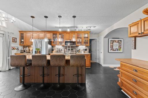 50-web-or-mls-36-print-8177 Acacia Ave NE-289.jpg