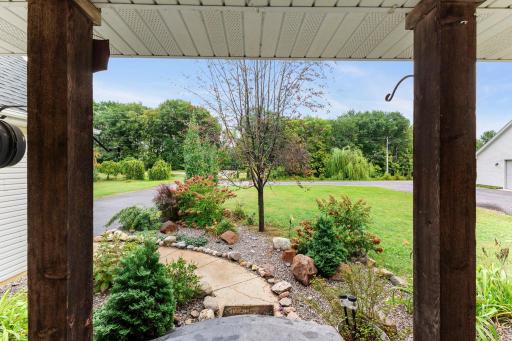 26-web-or-mls-23-print-8177 Acacia Ave NE-224.jpg