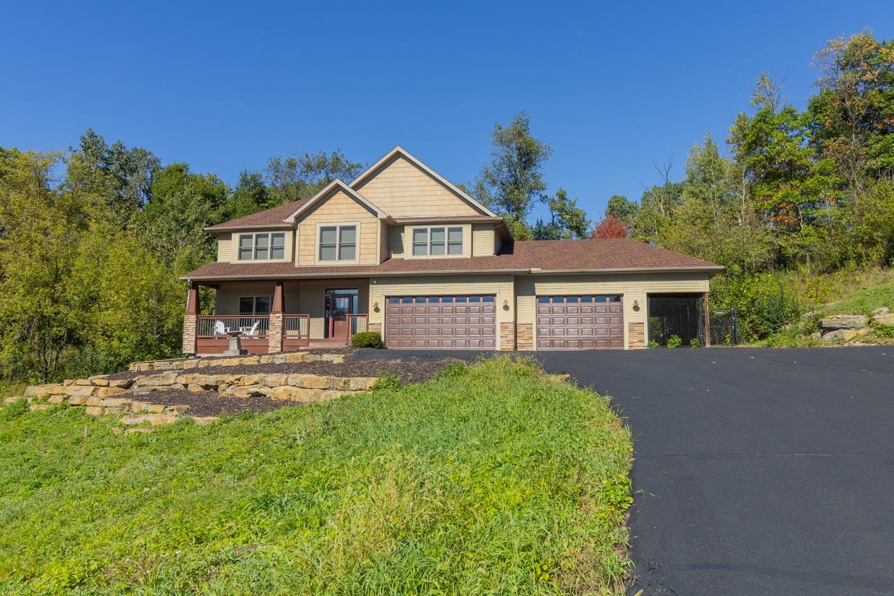 Photo for 908 87th Avenue, Hudson, WI 54016 - Listing #7150282 Photo 1