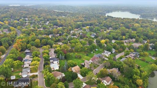 720 Sierra Trail, Chanhassen, MN 55317