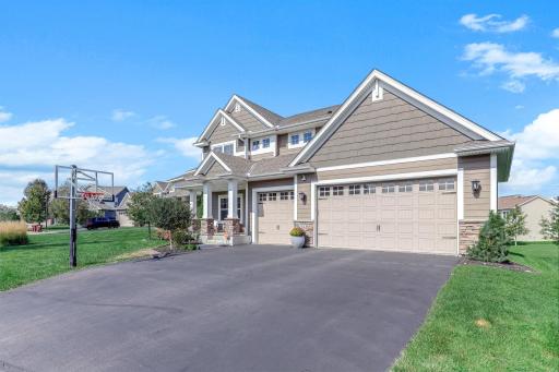 4848 Ashton Curve, Woodbury, MN 55129