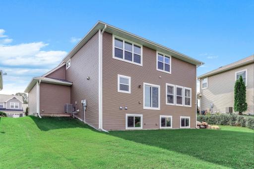 4848 Ashton Curve, Woodbury, MN 55129