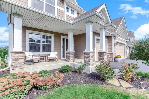 4848 Ashton Curve, Woodbury, MN 55129