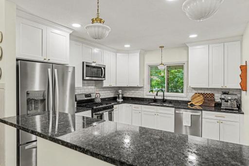 6112 Bartlett Boulevard, Mound, MN 55364