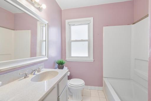 986 Blair Avenue, Saint Paul, MN 55104