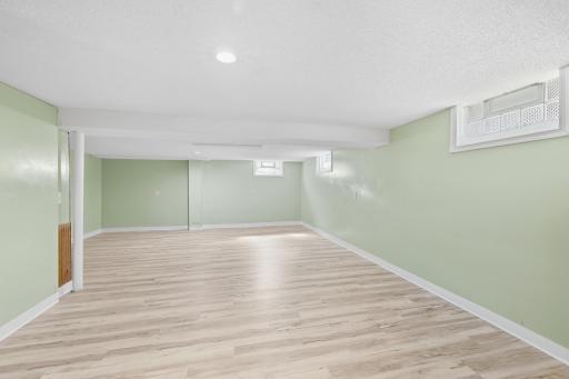 986 Blair Avenue, Saint Paul, MN 55104