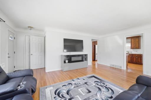 986 Blair Avenue, Saint Paul, MN 55104