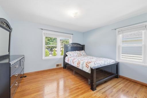 986 Blair Avenue, Saint Paul, MN 55104