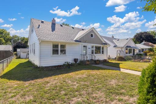986 Blair Avenue, Saint Paul, MN 55104