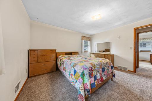 1530 Truman Avenue, Owatonna, MN 55060