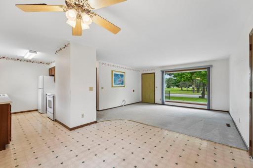 13-web-or-mls-Bongey Dr-S2509-013.jpg