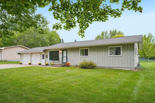5-web-or-mls-Bongey Dr-S2509-005.jpg