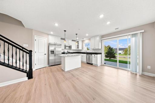 3278 Lakewood Trail, Woodbury, MN 55129