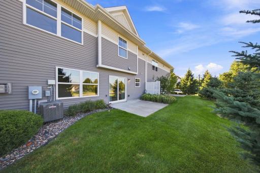 3278 Lakewood Trail, Woodbury, MN 55129