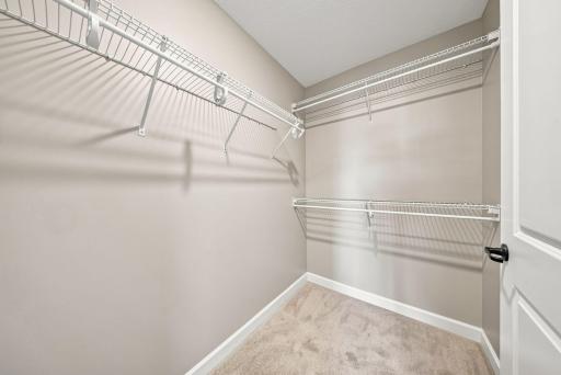 3278 Lakewood Trail, Woodbury, MN 55129
