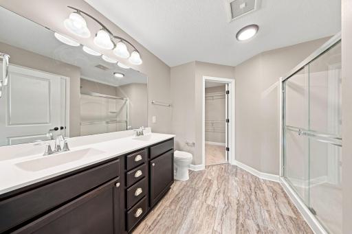 3278 Lakewood Trail, Woodbury, MN 55129