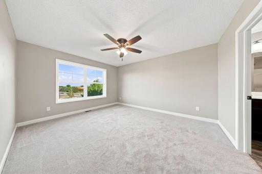 3278 Lakewood Trail, Woodbury, MN 55129