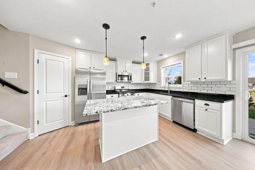 3278 Lakewood Trail, Woodbury, MN 55129