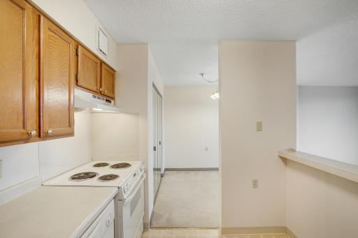 7600 Golden Valley Road, 805, Golden Valley, MN 55427