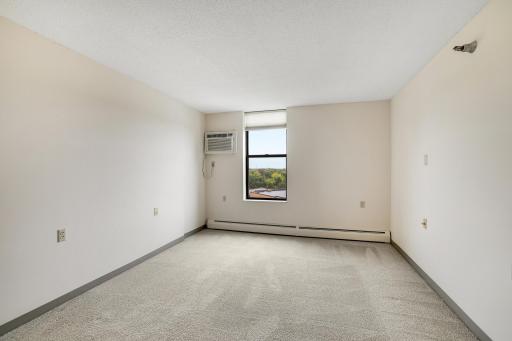 7600 Golden Valley Road, 805, Golden Valley, MN 55427