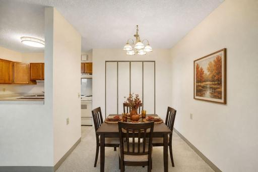 7600 Golden Valley Road, 805, Golden Valley, MN 55427