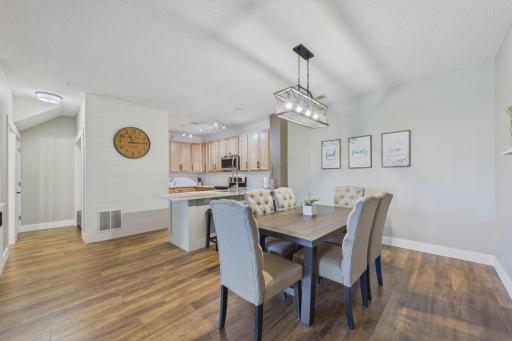 1240 County Road D E, 3, Maplewood, MN 55109