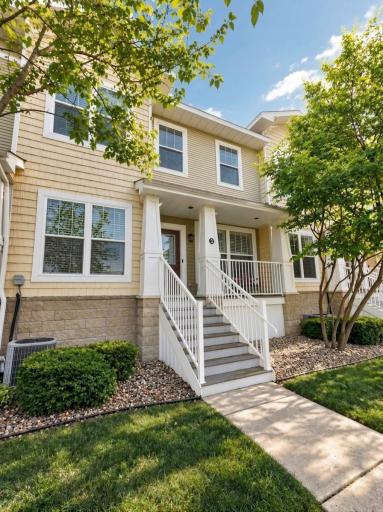1240 County Road D E, 3, Maplewood, MN 55109