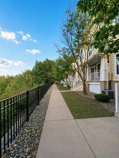 1240 County Road D E, 3, Maplewood, MN 55109