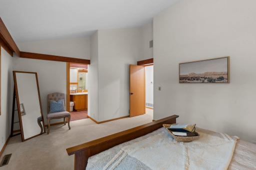 215 Eastbank Court N, Hudson, WI 54016