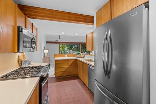 215 Eastbank Court N, Hudson, WI 54016