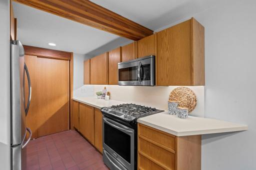 215 Eastbank Court N, Hudson, WI 54016