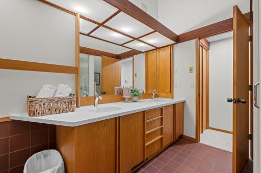 215 Eastbank Court N, Hudson, WI 54016