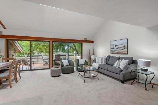 215 Eastbank Court N, Hudson, WI 54016