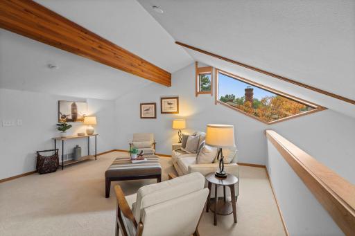 215 Eastbank Court N, Hudson, WI 54016