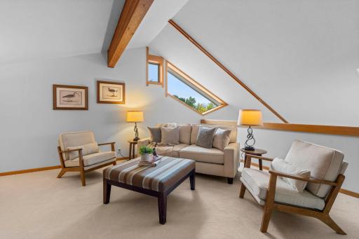215 Eastbank Court N, Hudson, WI 54016