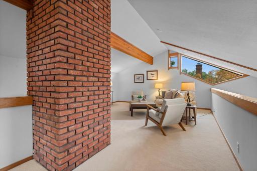 215 Eastbank Court N, Hudson, WI 54016