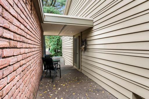 215 Eastbank Court N, Hudson, WI 54016