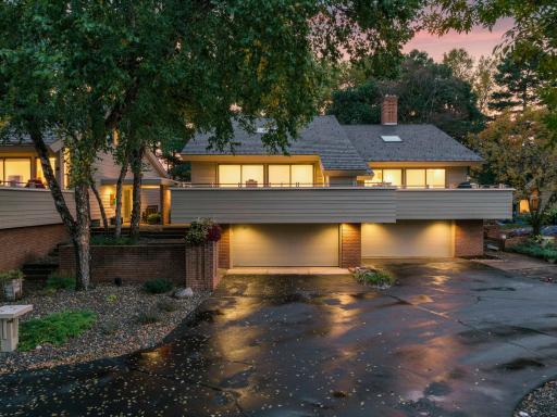 215 Eastbank Court N, Hudson, WI 54016