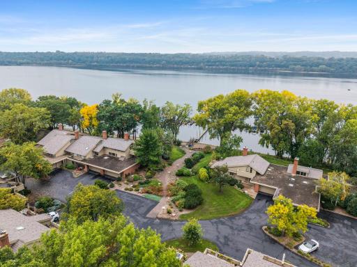 215 Eastbank Court N, Hudson, WI 54016