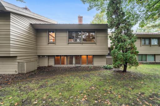 215 Eastbank Court N, Hudson, WI 54016