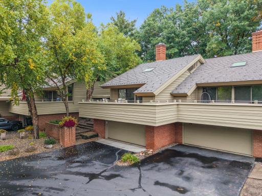215 Eastbank Court N, Hudson, WI 54016