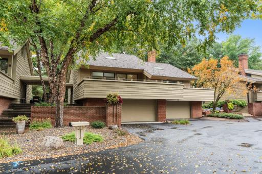 215 Eastbank Court N, Hudson, WI 54016