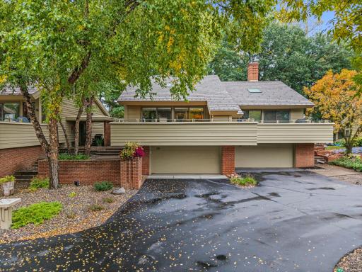 215 Eastbank Court N, Hudson, WI 54016