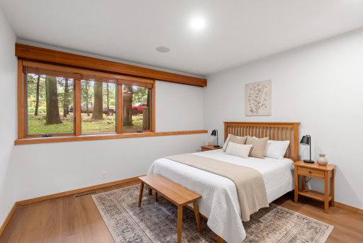 215 Eastbank Court N, Hudson, WI 54016