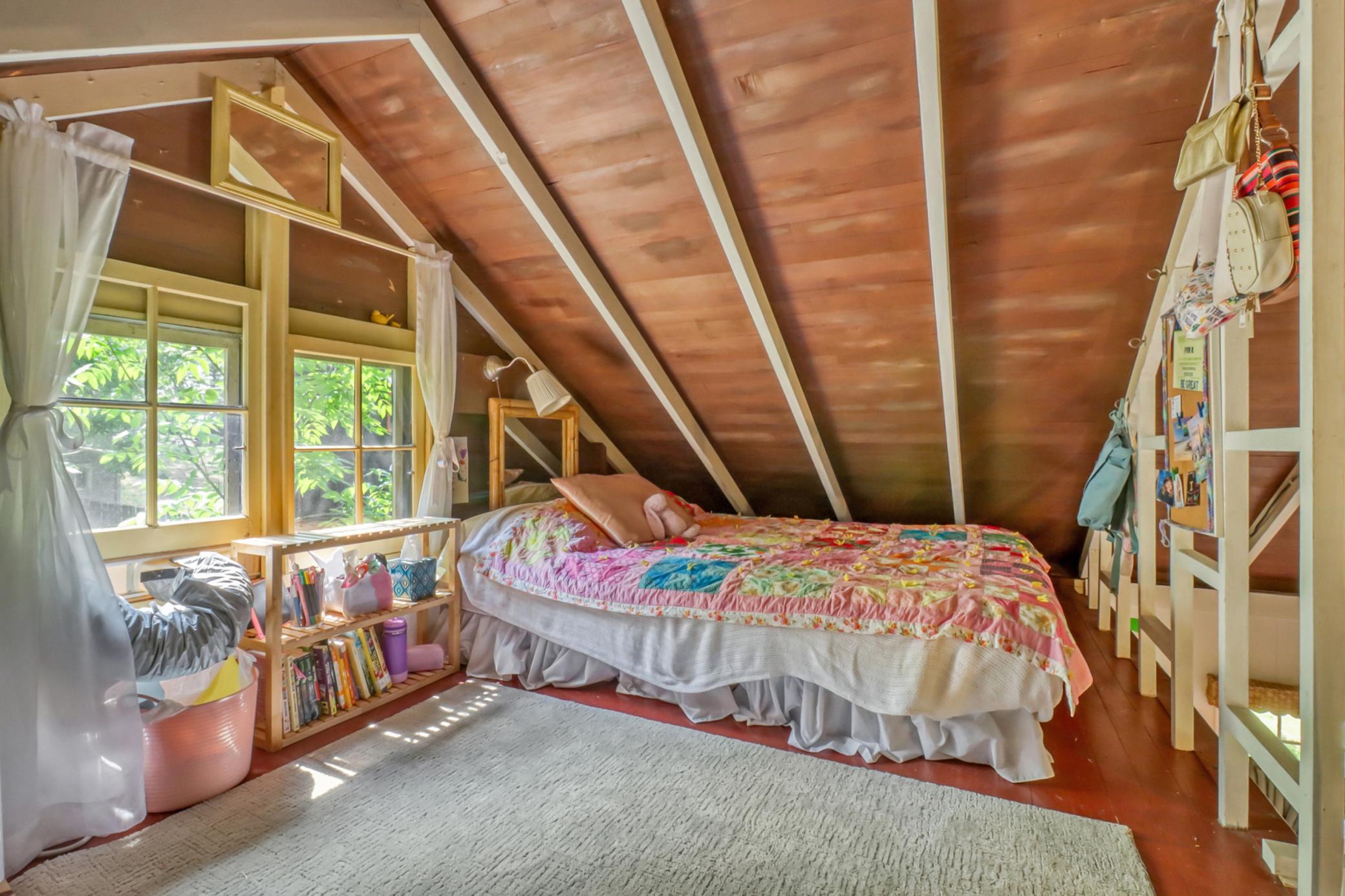 Loft1_0.jpg