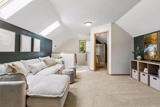 A spacious upper level loft is wonderful for extra living space, and has 2 spacious bedrooms and a 3/4 bath making it a great option for families or overnight guests.