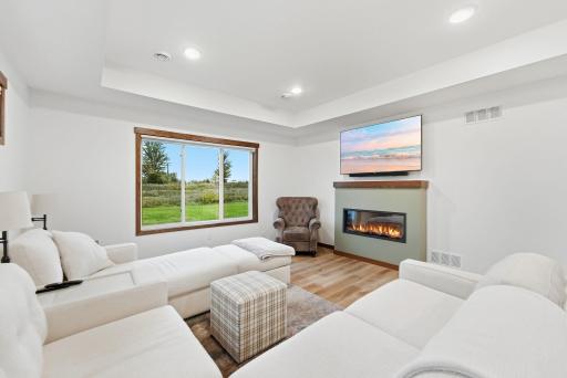 3267 Old Stone Way NE, Sauk Rapids, MN 56379